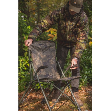 UNDERCOVER CAMO FOLDABLE EASY CHAIR - HIGH